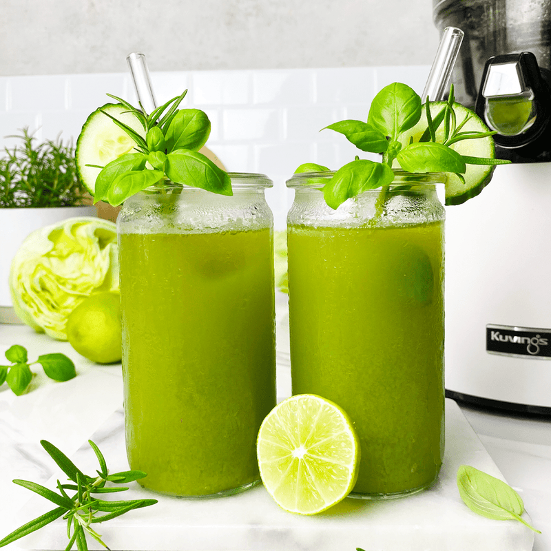 Green juice with iceberg lettuce