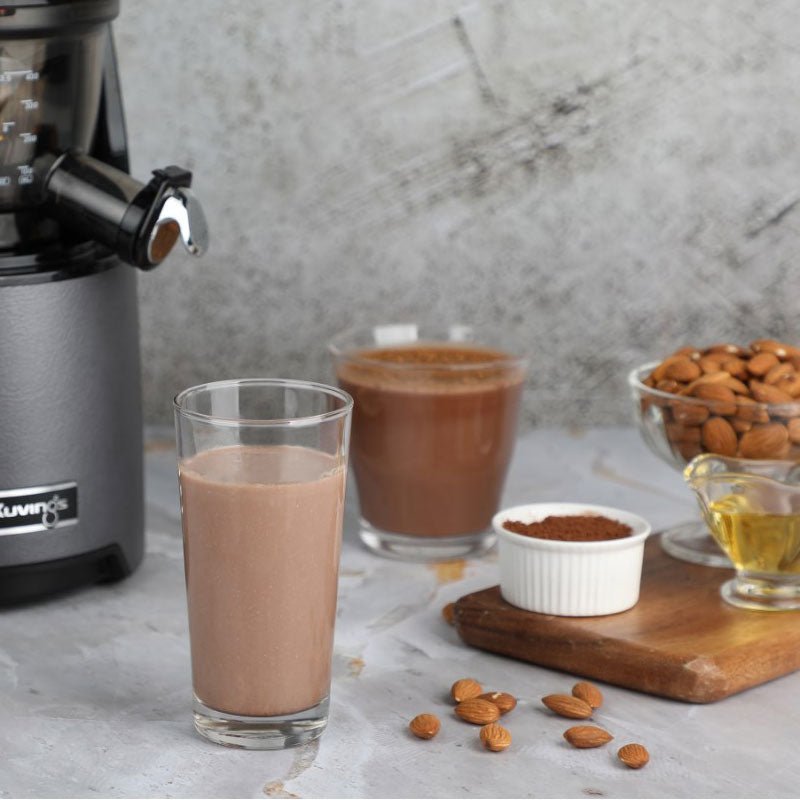 Creamy vegan cocoa milk