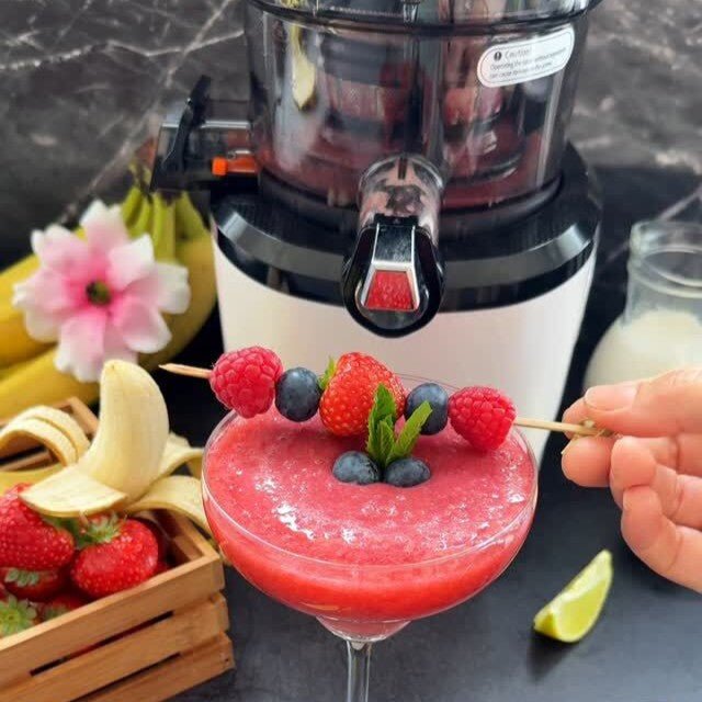 Refreshing summer smoothie 
