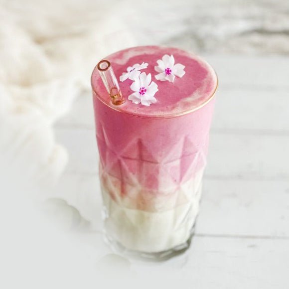 Bevroren aardbeien-bananenshake